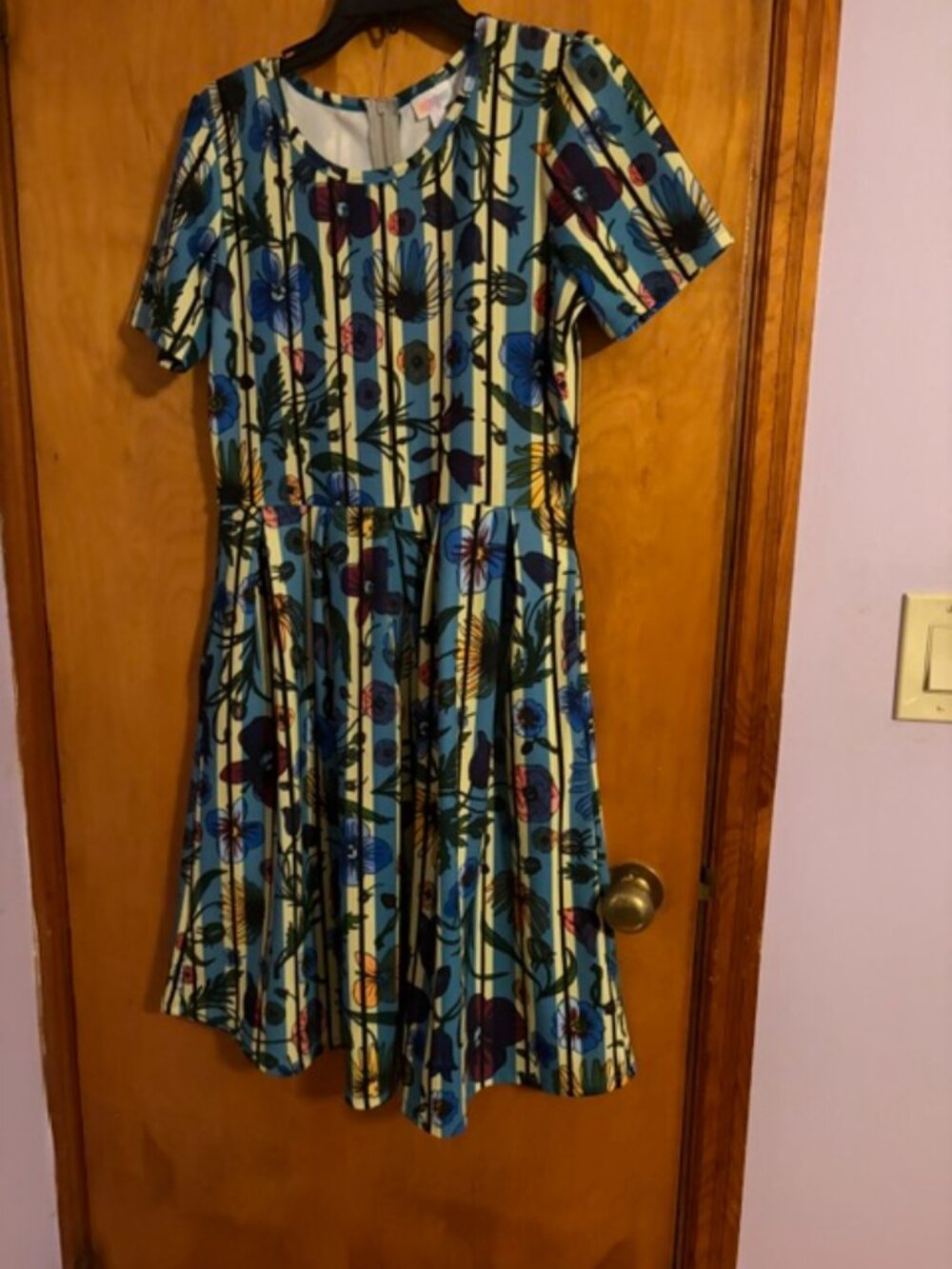 LuLaRoe Amelia Dress • Large • Striped Floral • Like New